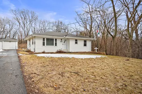 5315 NE 10th St, Des Moines, IA 50313
