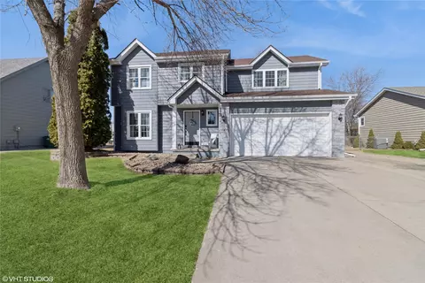 701 SE Meadowlark Dr, Grimes, IA 50111