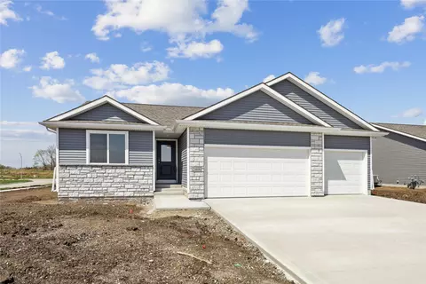 2406 Spruce St, Granger, IA 50109