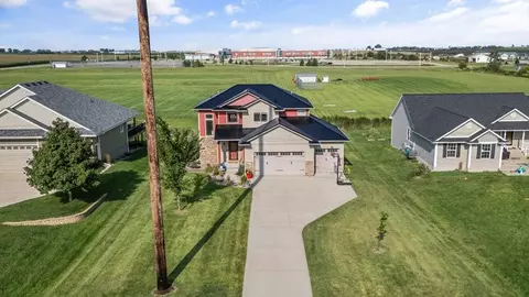 711 N 5th Ave, Huxley, IA 50124