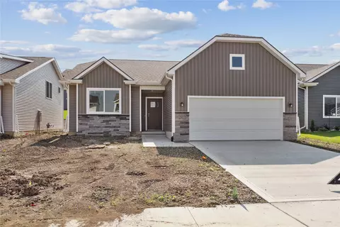 2917 Jerry St, Van Meter, IA 50261