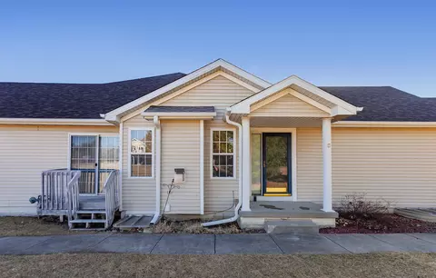 4253 Eisenhower Ln #8, Ames, IA 50010