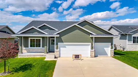 215 NW Ashley Ave, Waukee, IA 50263