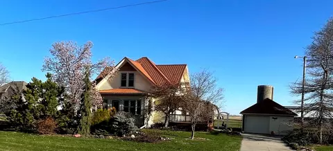 15212 F-17 Hwy E, Grinnell, IA 50112