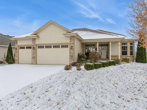 1716 Dorchester St, Norwalk, IA 50211