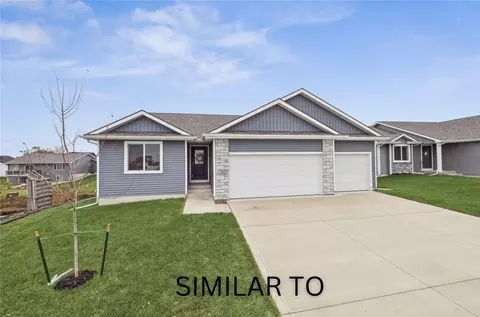 113 S Walnut Dr, Norwalk, IA 50211