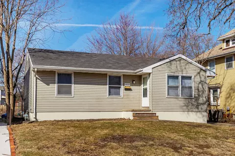 1322 11th St, Des Moines, IA 50314
