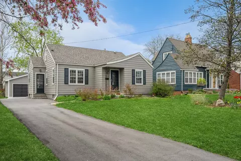 2606 46th St, Des Moines, IA 50310