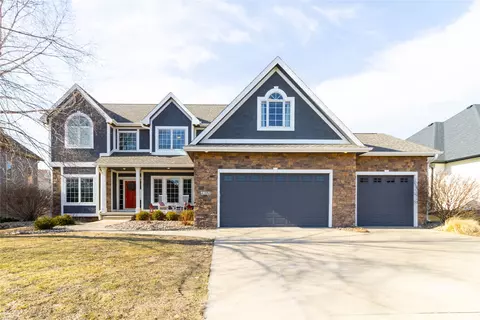 4300 161st St, Urbandale, IA 50323