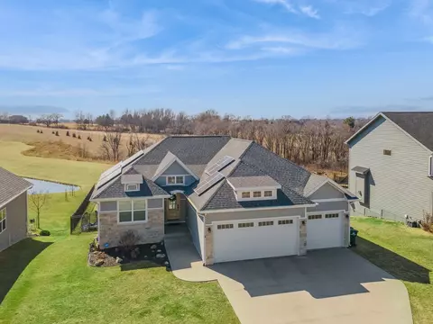 2005 Serenity Cir, Norwalk, IA 50211