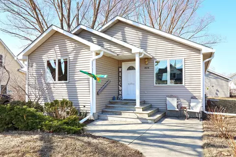 804 Cedar Ave, Woodward, IA 50276