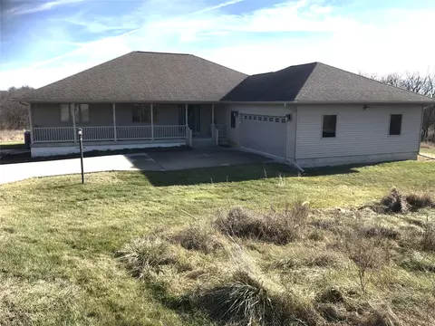 2110 120th Ave, Knoxville, IA 50138