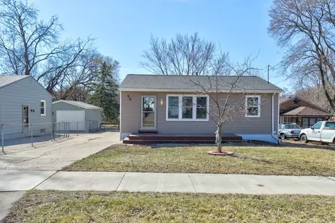 918 Hackley Ave, Des Moines, IA 50315