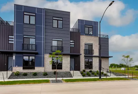 1172 Murphy St, Des Moines, IA 50309