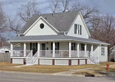 415 S Main St, Madrid, IA 50156