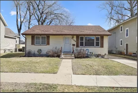 2106 W 2nd St, Perry, IA 50220