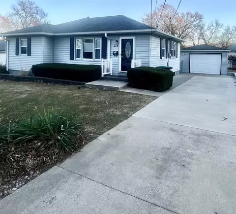 314 Hughes Ave, Des Moines, IA 50315