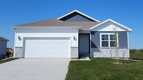 3308 10th Ave SW, Altoona, IA 50009