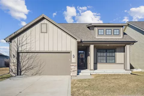 708 Plum St NW, Bondurant, IA 50035