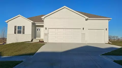 2605 Butler Dr, Adel, IA 50003