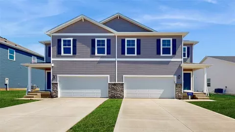 4757 172nd St, Urbandale, IA 50323