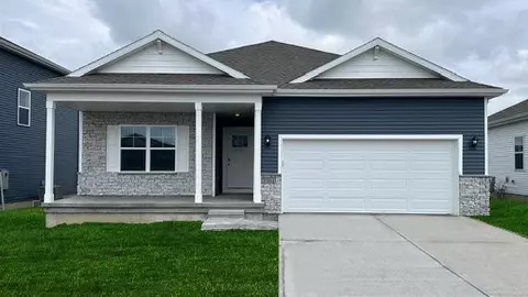 16816 Plum Dr, Urbandale, IA 50322