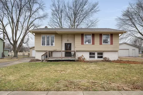 410 SE Trilein Dr, Ankeny, IA 50021