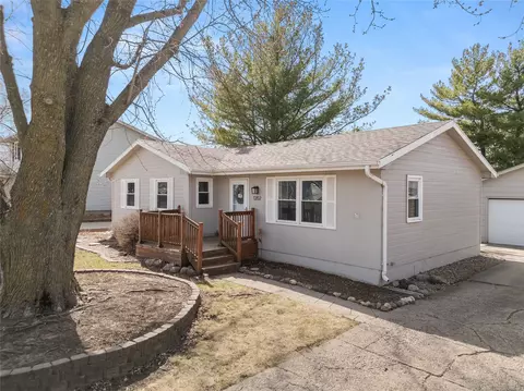 1202 NW Linden St, Ankeny, IA 50023