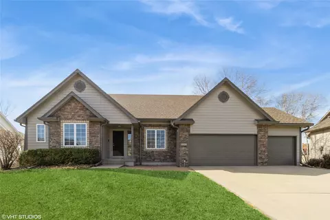2910 NE Huntington Ln, Ankeny, IA 50021