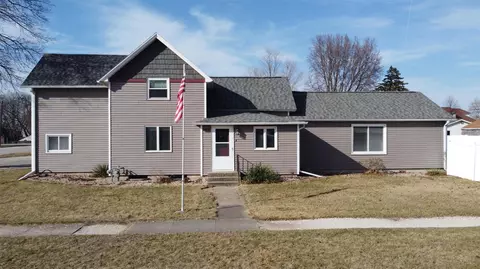 1408 Lincoln St, Gowrie, IA 50543