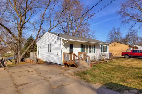 4200 SE 11th St, Des Moines, IA 50315