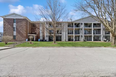 4829 86th St #20, Urbandale, IA 50322