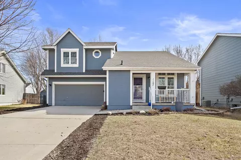 1107 8th Ave SE, Altoona, IA 50009