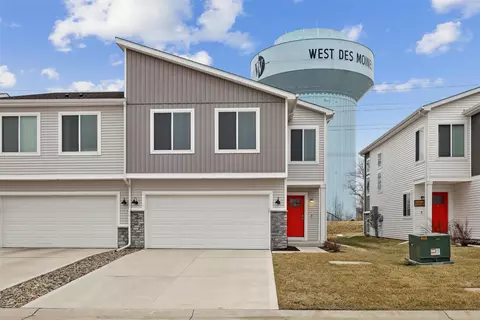 9628 Heightsview Dr, West Des Moines, IA 50266