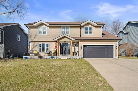 1100 2nd St, Waukee, IA 50263