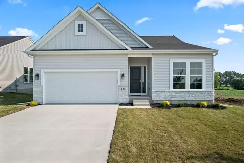 125 NW Rolling Cir, Waukee, IA 50263