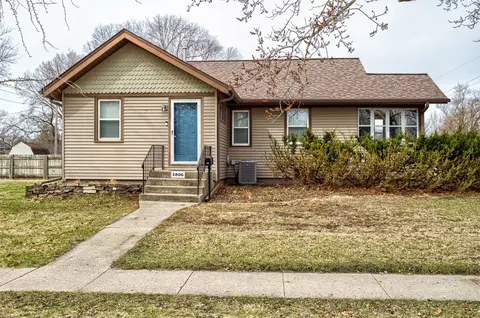 3806 Ontario St, Ames, IA 50014
