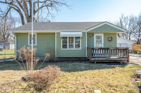 2407 E 23rd St, Des Moines, IA 50317