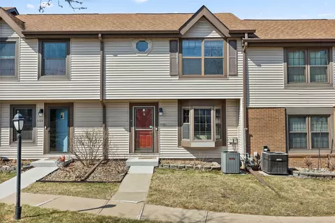 4486 86th St, Urbandale, IA 50322
