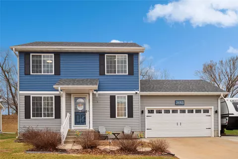 2463 E Porter Ave, Des Moines, IA 50320