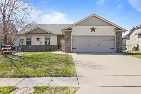 306 NW Mils Dr, Ankeny, IA 50023
