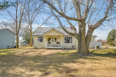 400 Center Ave S, Mitchellville, IA 50169