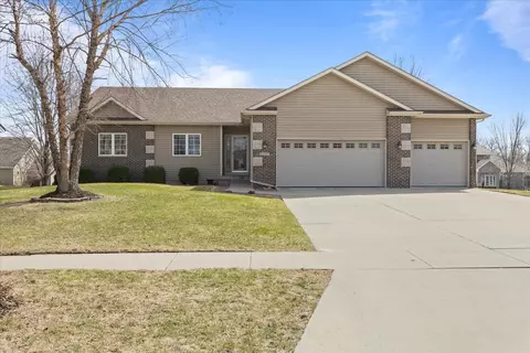 3207 SW 21st St, Ankeny, IA 50023