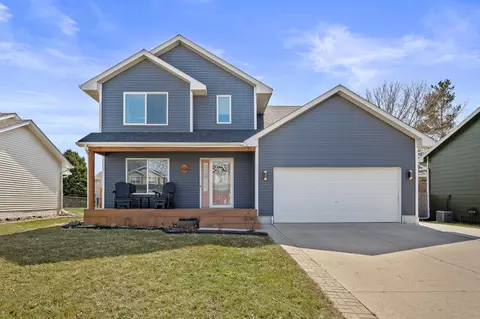 606 15th St SE, Altoona, IA 50009