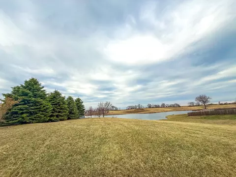 120 Falcon Dr, Montezuma, IA 50171