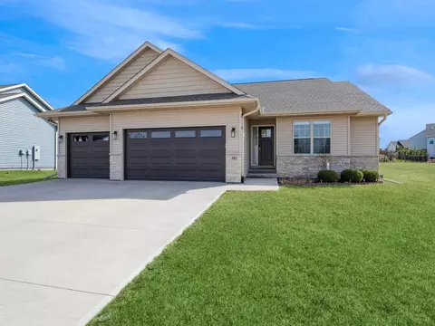 203 Dogwood Ln, Tiffin, IA 52340