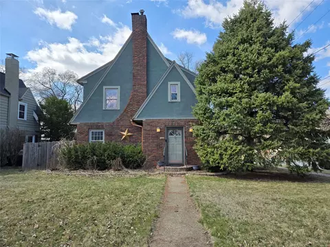 1346 47th St, Des Moines, IA 50311