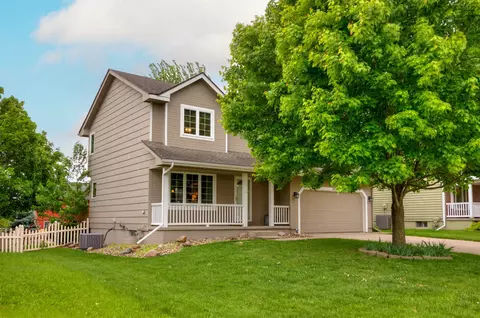 15026 Hawthorn Dr, Clive, IA 50325