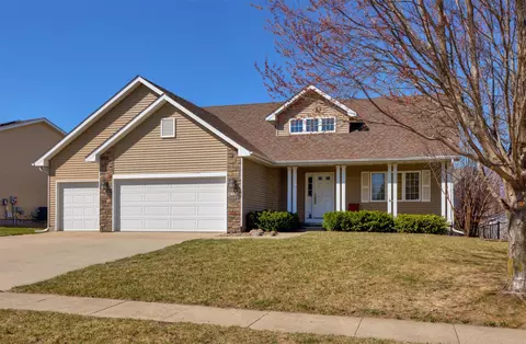 4328 125th St, Urbandale, IA 50323