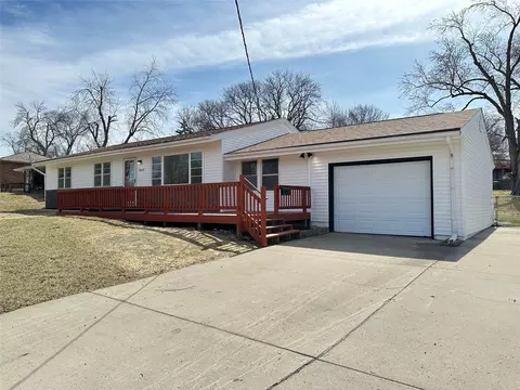 1410 Kenyon Ave, Des Moines, IA 50315